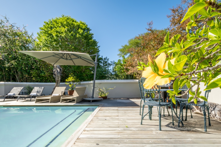 7 Bedroom Property for Sale in Belvidere Estate Western Cape